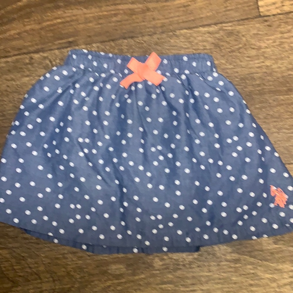Size 3T girls skirt. Elastic waist. US Polo Assn